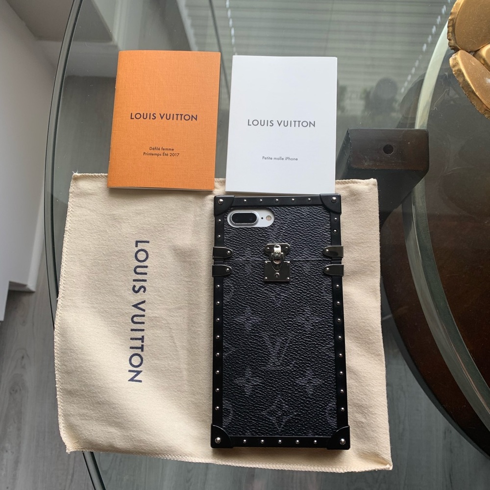 Authentic Louis Vuitton Eye Trunk iPhone 7/8+ Case